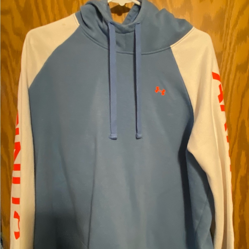 like new no rips or stains